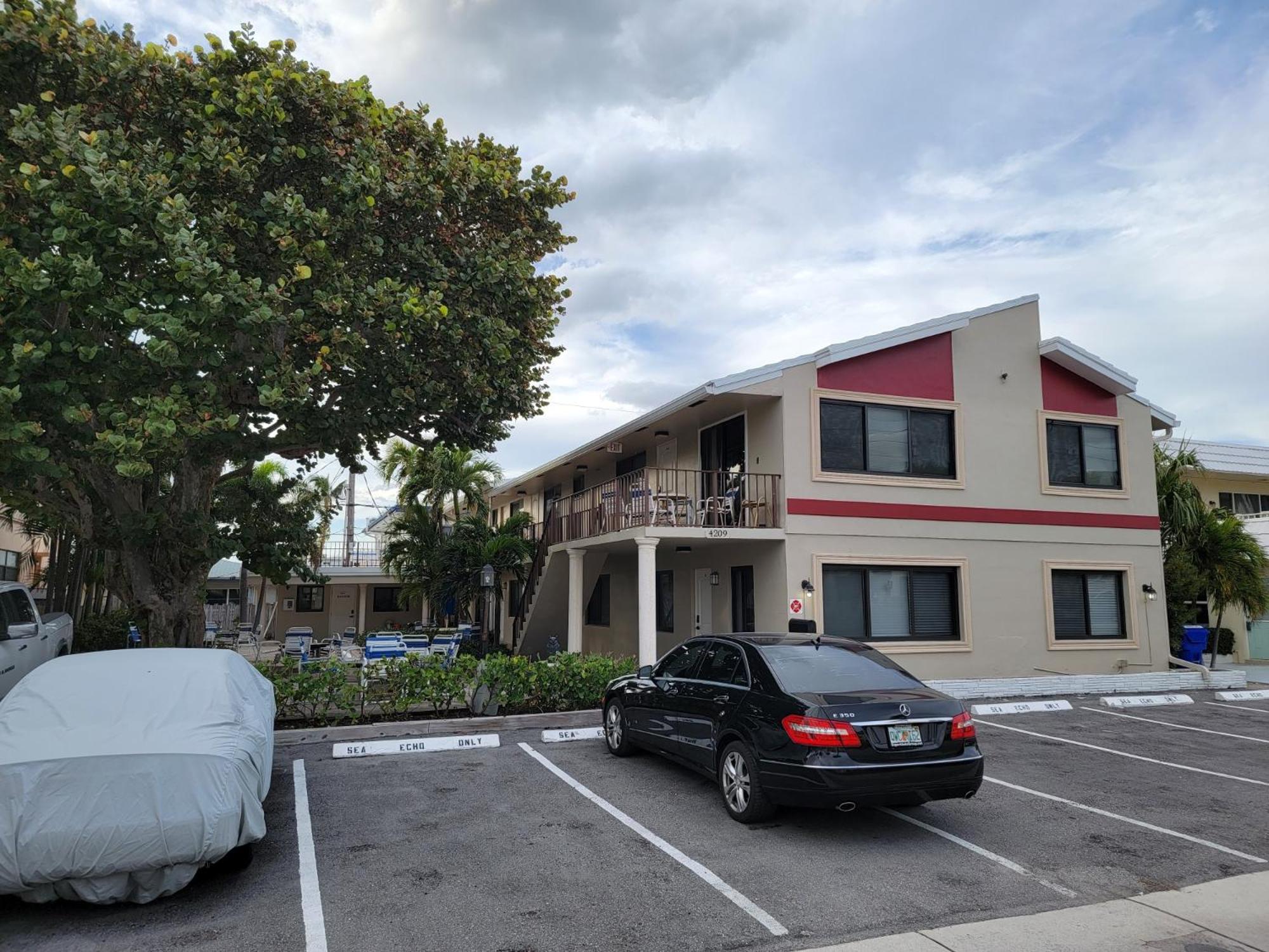 Sea Echo Appartment Motel Lauderdale-by-the-Sea Exterior photo